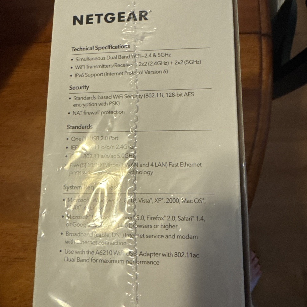 NETGEAR Ac1200 WiFi Dual Band Router Model R6120 New In Box - Picture 3 of 5